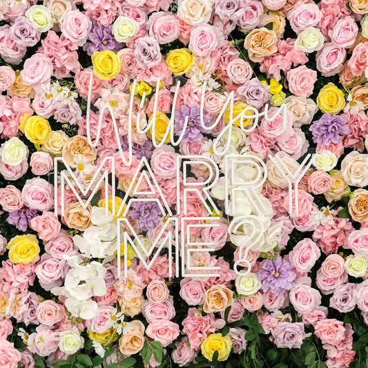 Neon light with vibrant colors, easy to transport on a sturdy acrylic board.