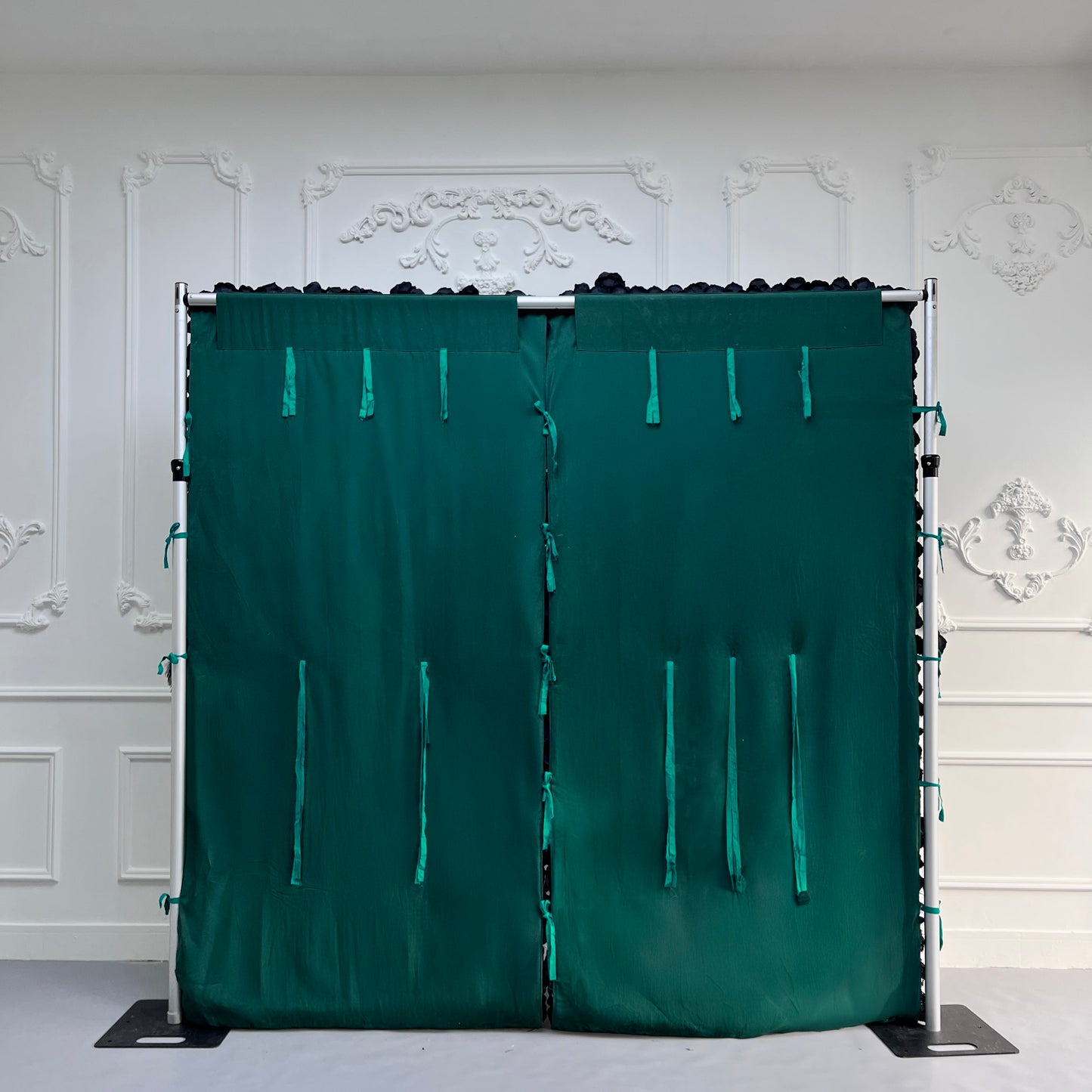 CP SALE 5D Black Roses Artificial Flower Wall with Stand and Two Free Gifts