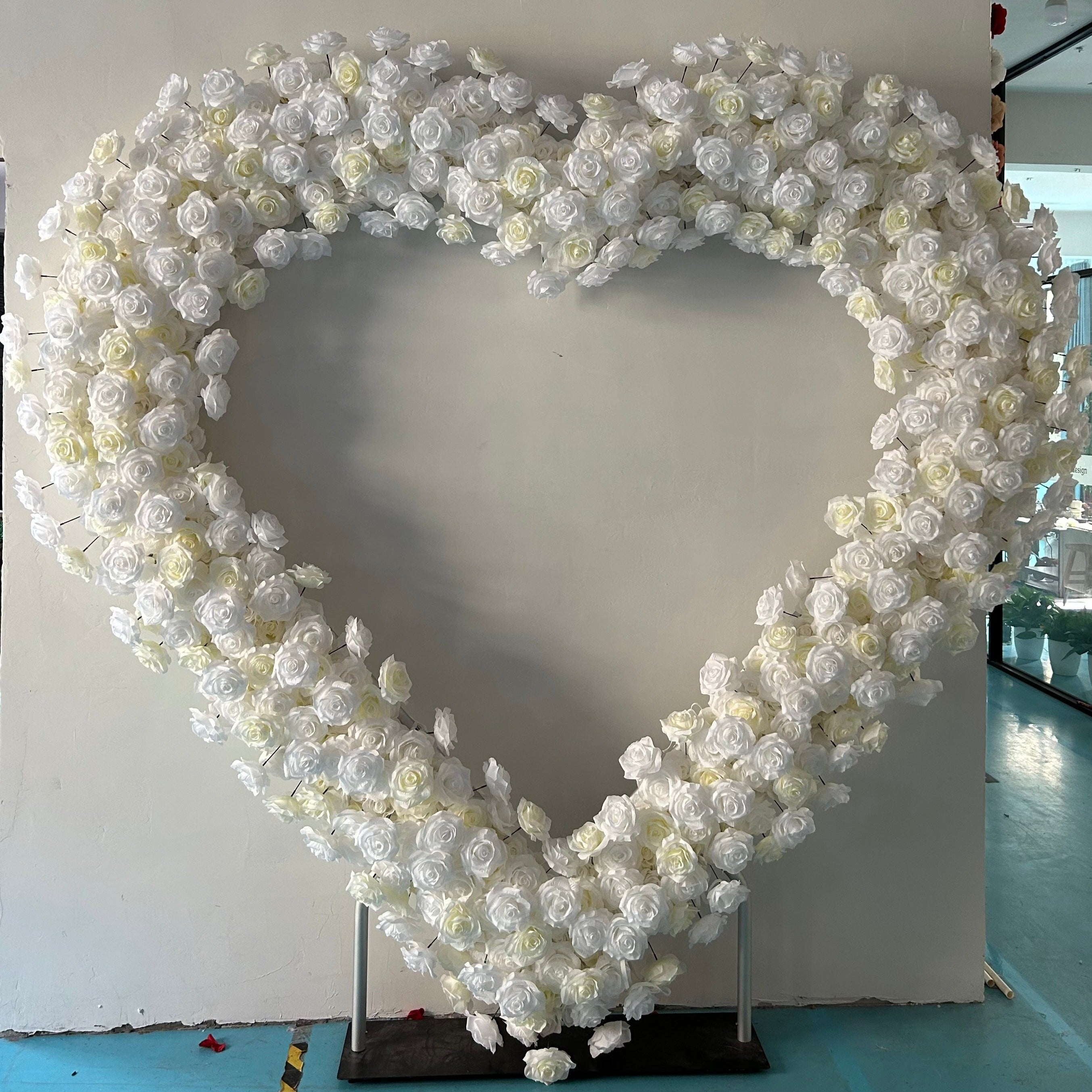 Flower Arch White Roses Heart Shaped Floral Set Flower Wall Fabric Backdrop Proposal Wedding Party Decor
