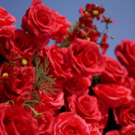 Flower Wall 3D Milan Green Wall Red Rose Fabric Rolling Up Curtain Wedding Party Decor