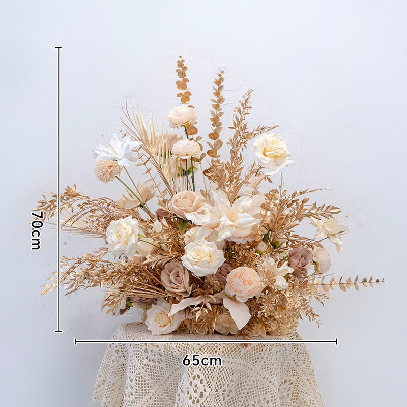 100% handmade, the gold hanging flower set provides a lifelike appearance and is easy to set up. 