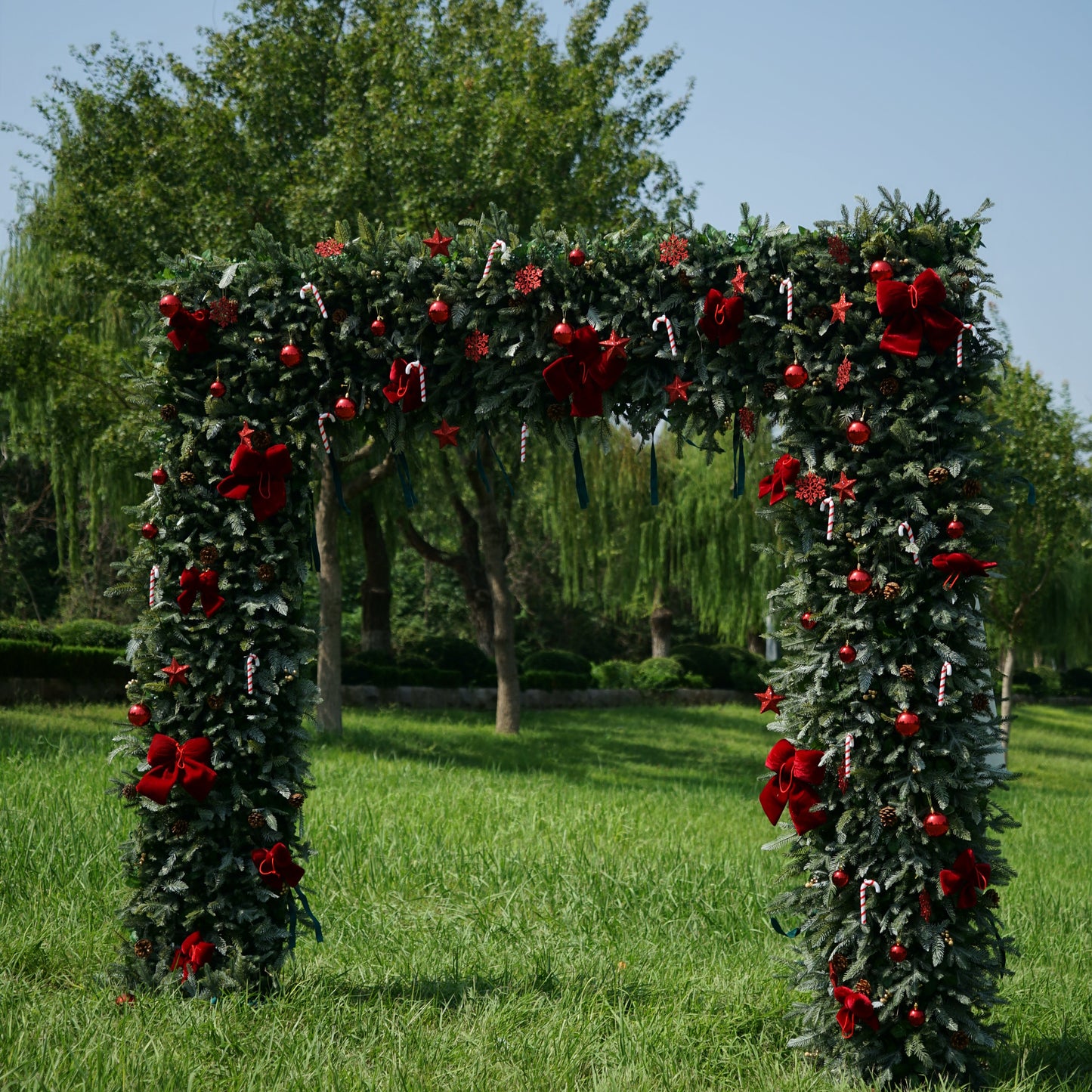 Green 8ftx8ft Outdoor Christmas Archway with Ornament