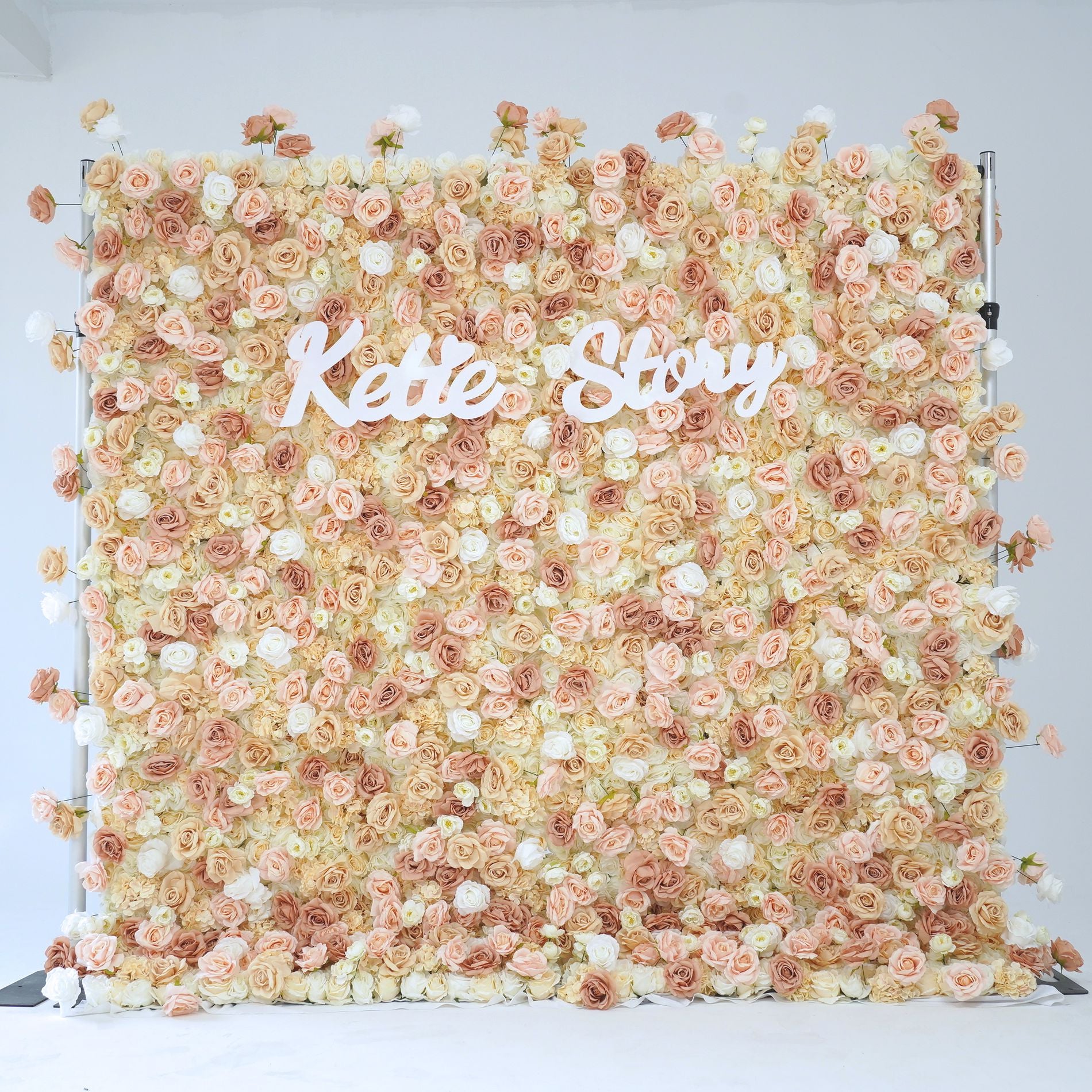 Light pink light coffee roses fabric flower wall looks elegant and noble.
