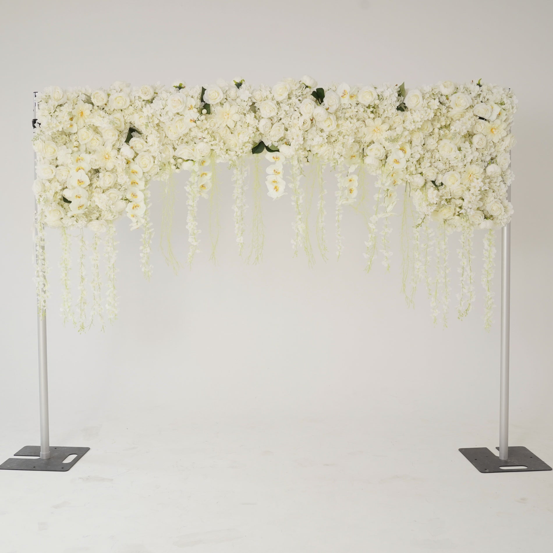 Vibrant colors give cream white flower walls detailed realism and beauty.