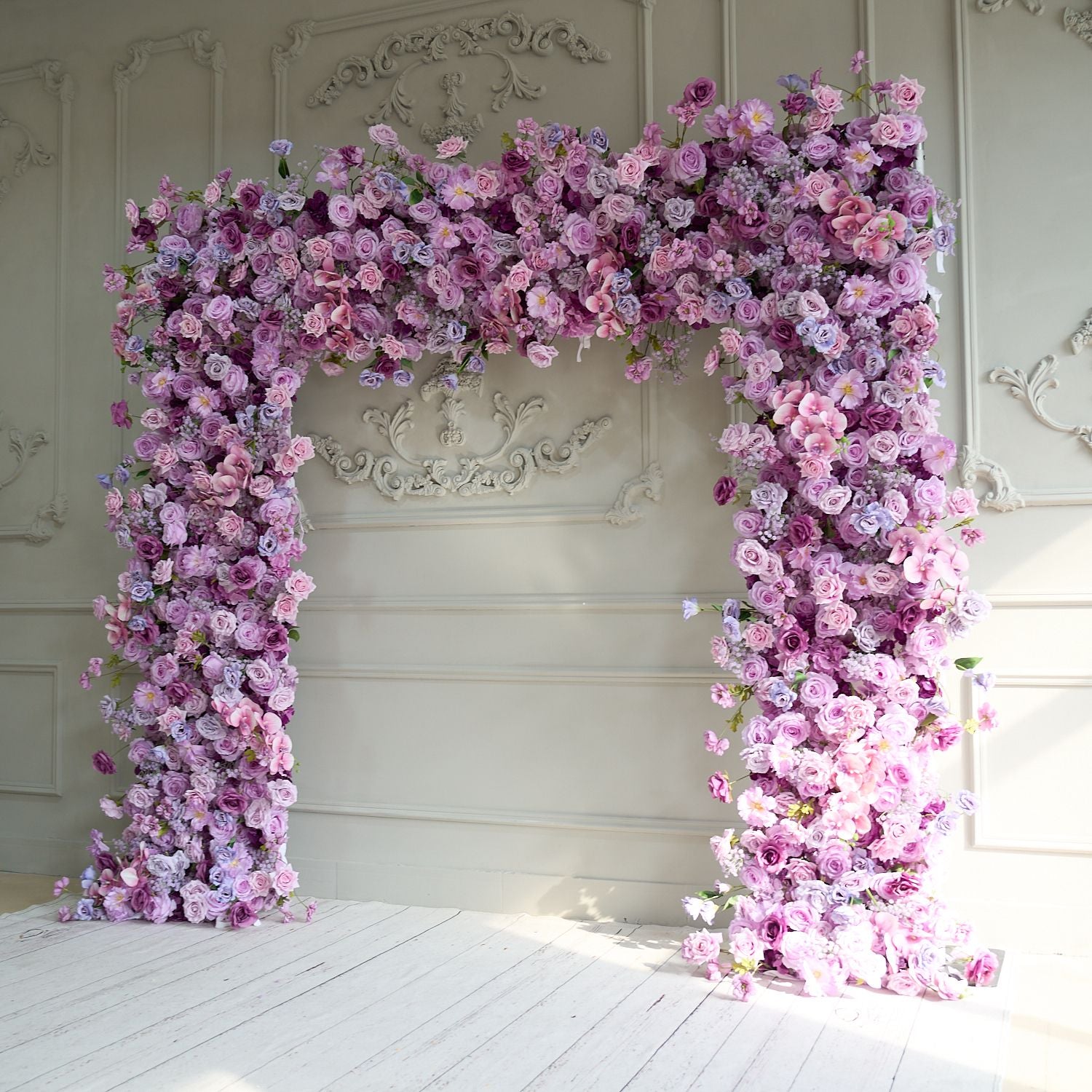 The purple roses florals flower wall looks elegant and romantic.