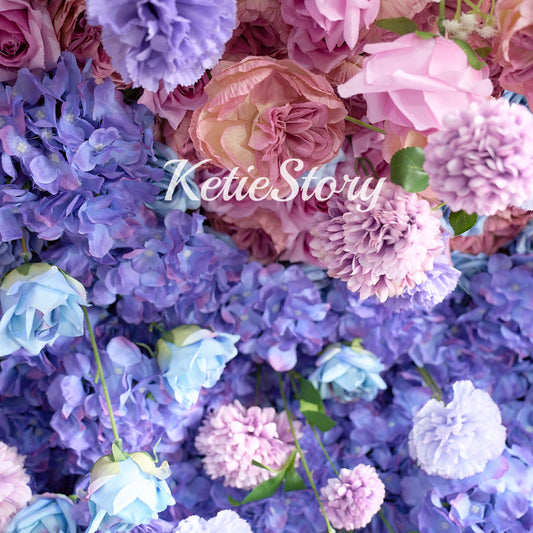 The rainbow fabric flower wall looks vivid and lifelike.