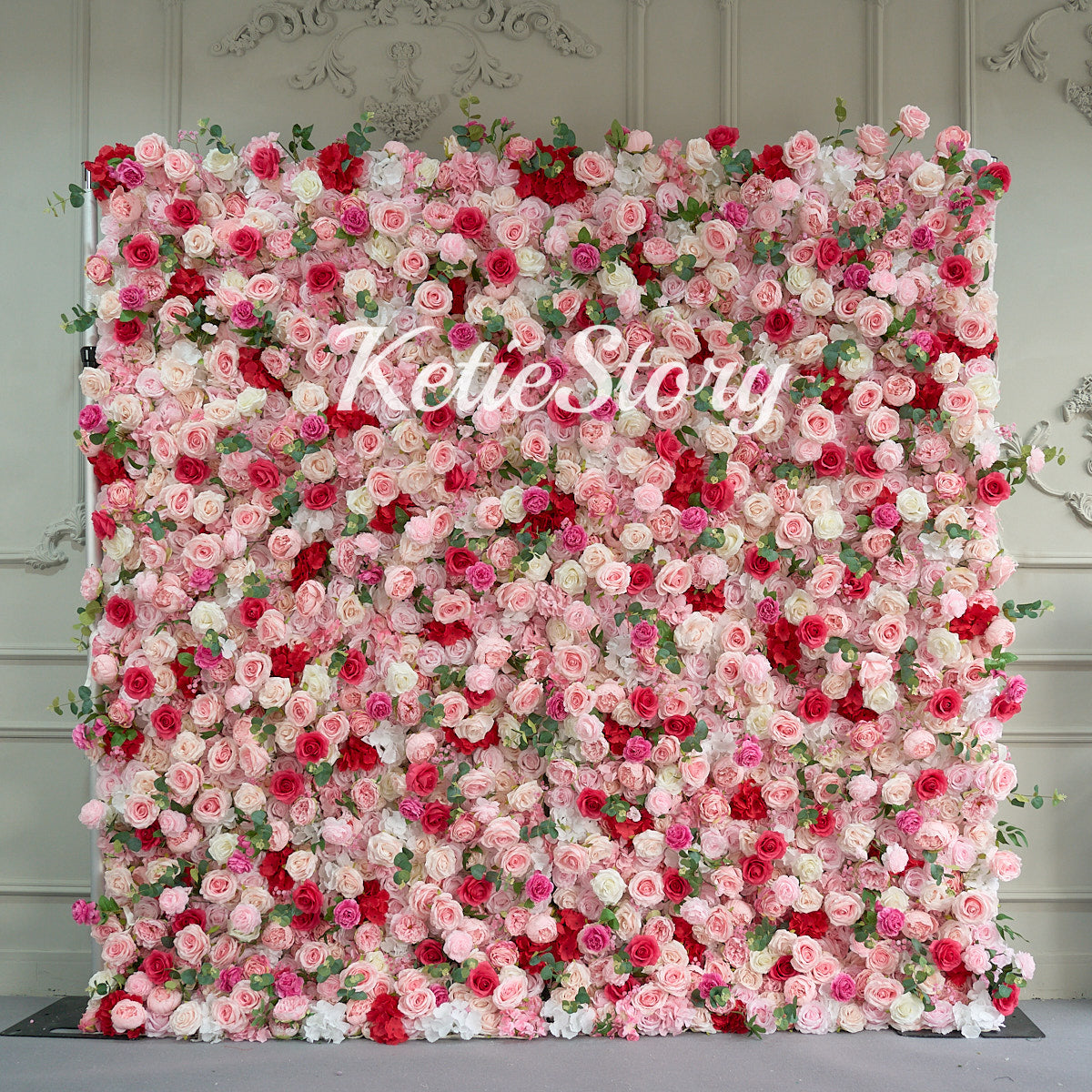  Hot rose pink flower wall looks cute and romantic.