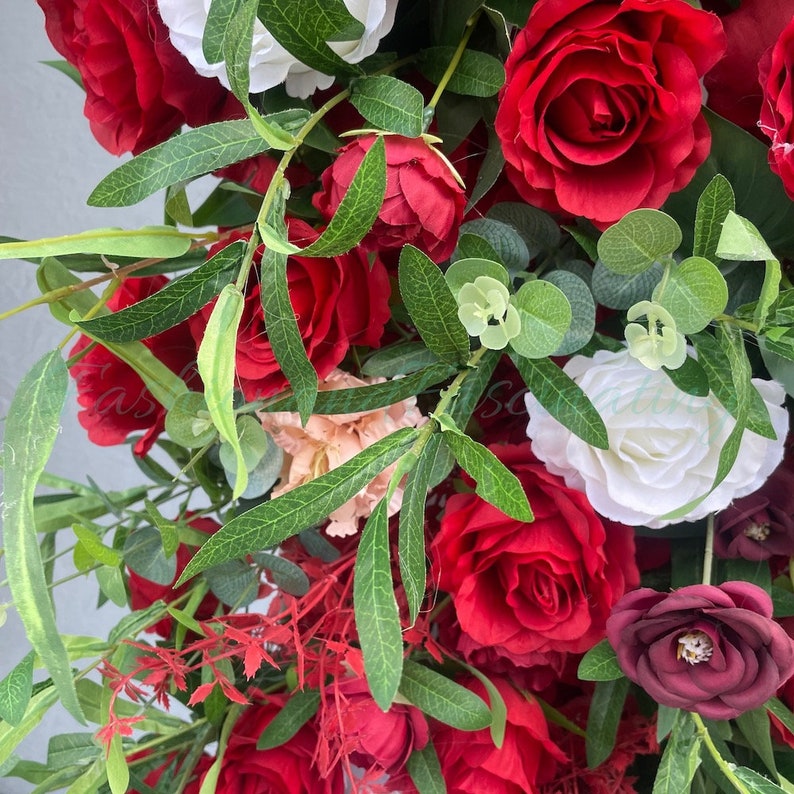 Red Green Rose Flower Arch for Wedding Party Decor Proposal