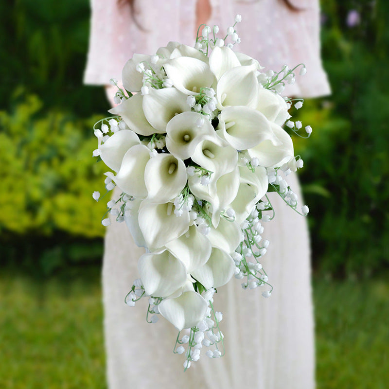 Cascade Bridal Bouquet in Calla Lily for Wedding Party Proposal