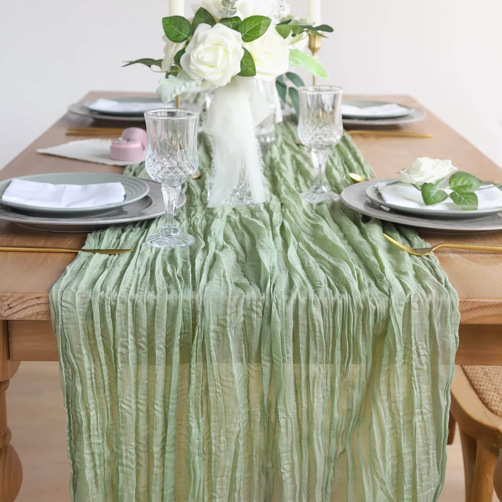 Tablecloths and Linens with Light Green Curtains for Weeding Parties Ceremony Photography Banquet Event Party